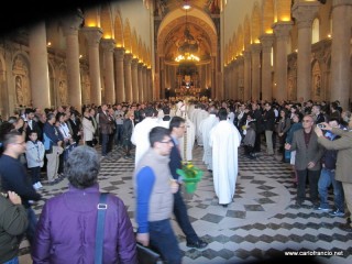 2013_03_28-ME-Duomo-Giovedì_S_Messa_Crismale-Arcivescovo_C_LA_PIANA