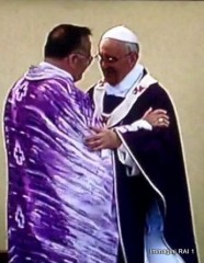 2013_07_08-LAMPEDUSA-Papa_Vescovo-FRANCESCO-